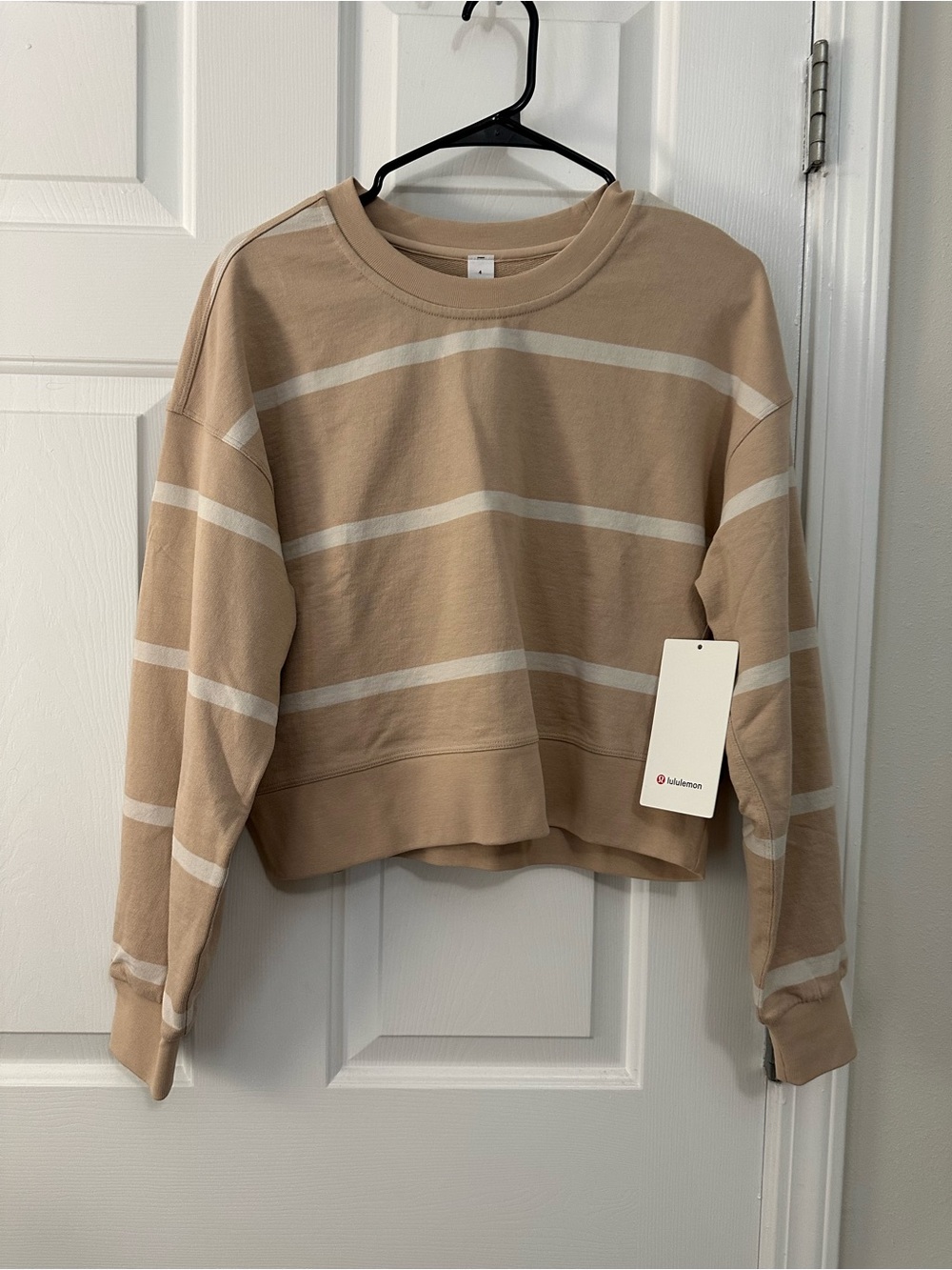 Lululemon Beige & White Striped Cropped Sweatshirt